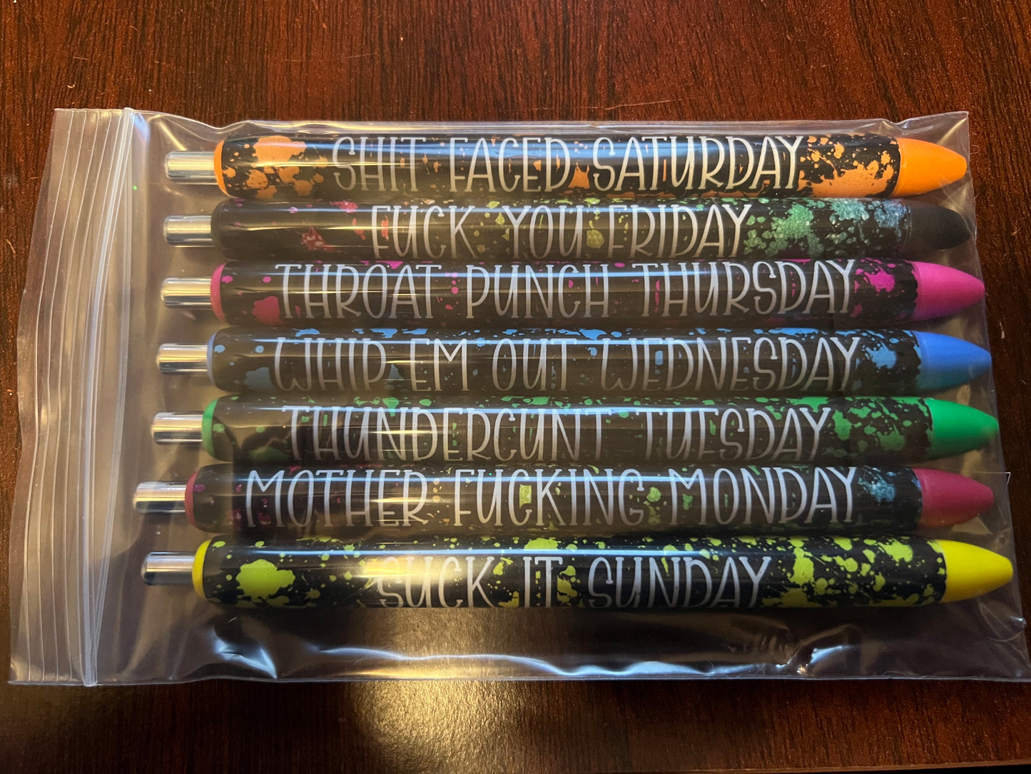 Days of the week pen set